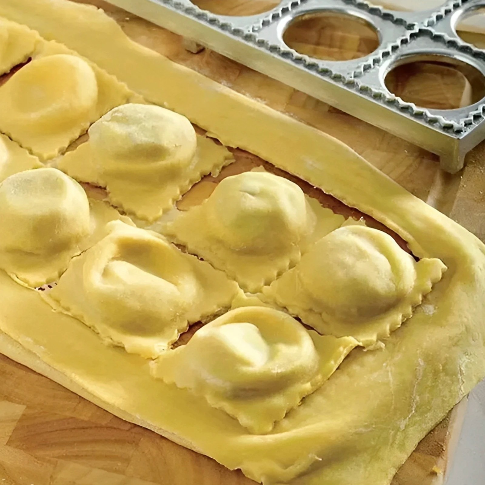 Dumpling Mold 12 Holes Ravioli - đánh giá và giá Kitchen Baking Store